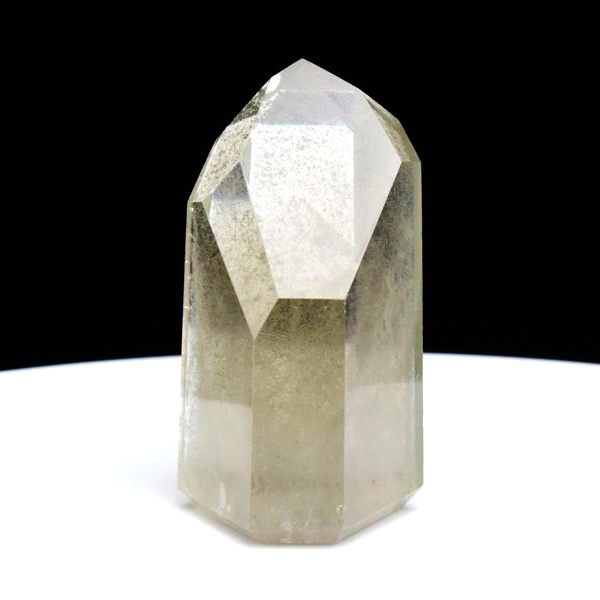 グリーンガーデンファントム　ファントムクォーツ　ファントム水晶　グリーンファントム　六角柱　ポイント　天然水晶　パワーストーン