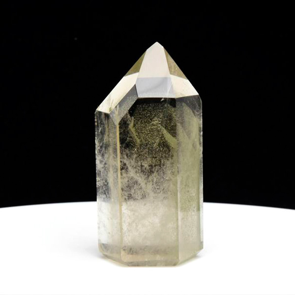 グリーンガーデンファントム　ファントムクォーツ　ファントム水晶　グリーンファントム　六角柱　ポイント　天然水晶　パワーストーン