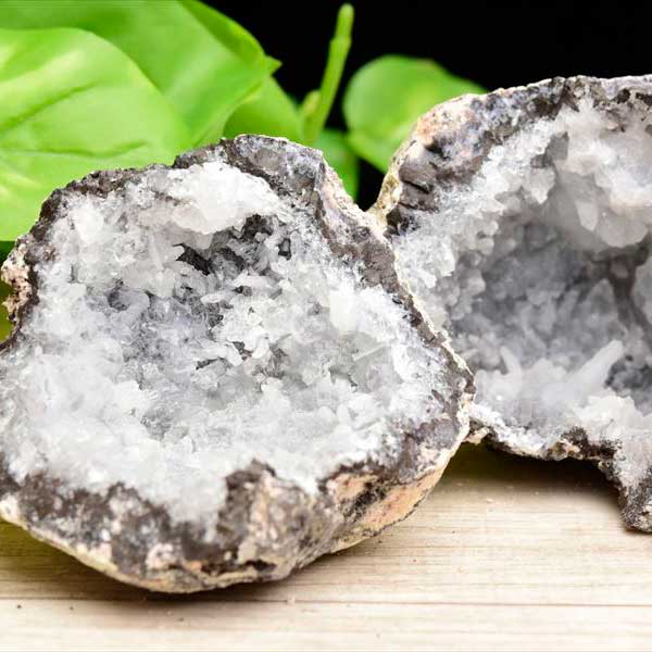 水晶ジオード（モロッコ産・メキシコ産）｜割れていないジオードも販売