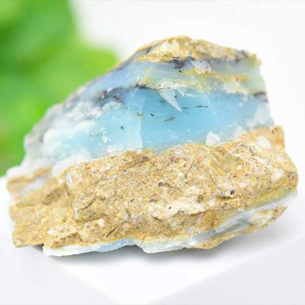 ブルーオパール　アンデスオパール　スカイブルーオパール　ペルー　アカリ鉱山　原石　ラフカット　天然石　opal