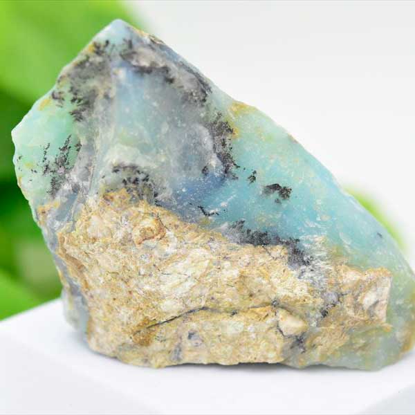 ブルーオパール　アンデスオパール　スカイブルーオパール　ペルー　アカリ鉱山　原石　ラフカット　天然石　opal