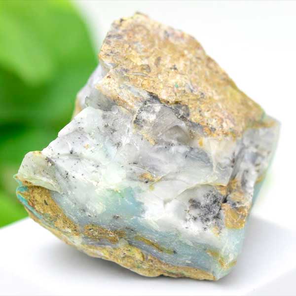 ブルーオパール　アンデスオパール　スカイブルーオパール　ペルー　アカリ鉱山　原石　ラフカット　天然石　opal
