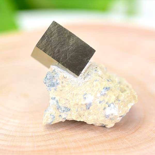 スペイン パイライト 黄鉄鉱 キューブパイライト キュービックパイライト パイライトキューブ Pyrite 母岩付き 原石