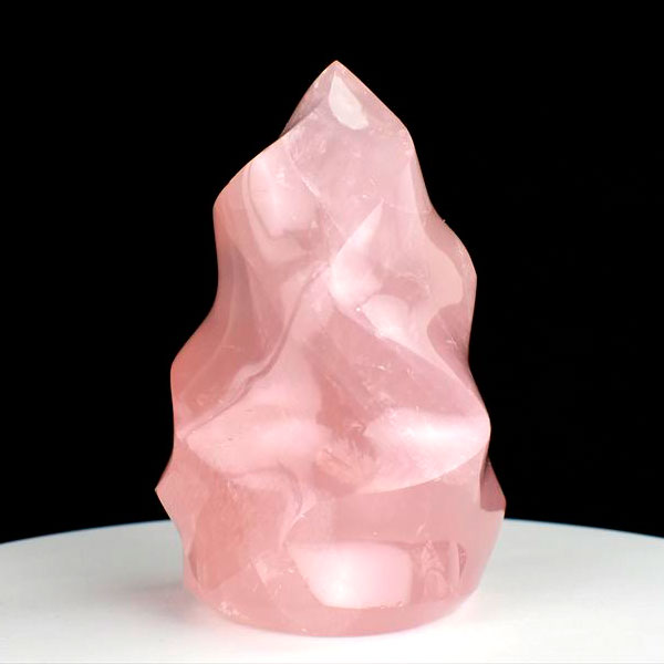 ローズクォーツ　フレイム型　炎型　置物　マダガスカル産　紅石英　恋愛運　天然石　パワーストーン