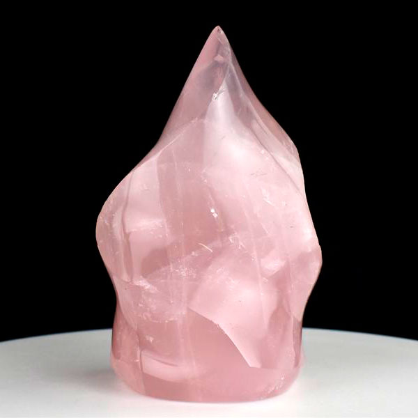 ローズクォーツ　フレイム型　炎型　置物　マダガスカル産　紅石英　恋愛運　天然石　パワーストーン