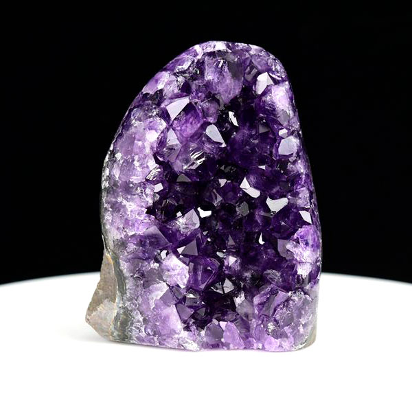 アメジストクラスター　アメジスト　クラスター　カットベース　紫水晶　原石　ウルグアイ産　浄化