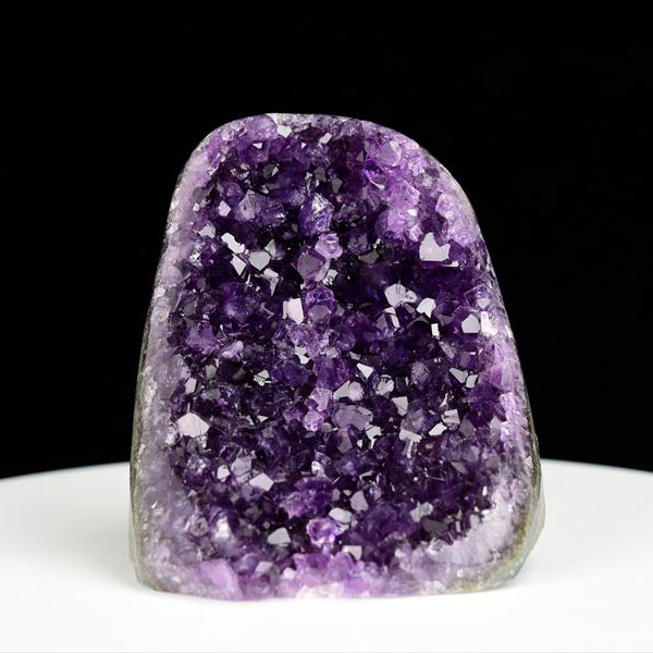 アメジストクラスター　アメジスト　クラスター　カットベース　紫水晶　原石　ウルグアイ産　浄化