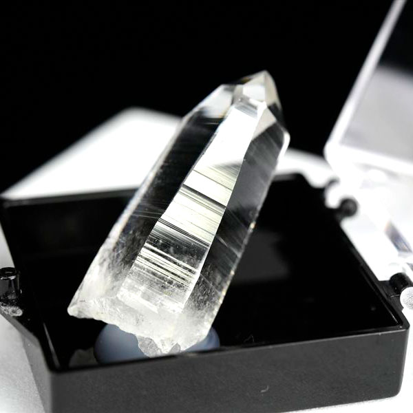 レムリアンシード レムリアン水晶 レムリアンルーツ｜鉱物天然石専門店