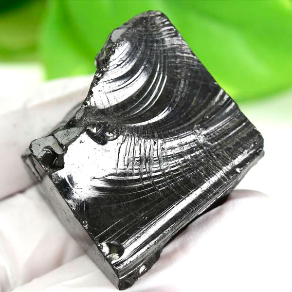 シュンガイト|電磁波対策・美容・健康の石として注目|アップストーン シュンガイト|電磁波対策・美容・健康の石として注目|アップストーン