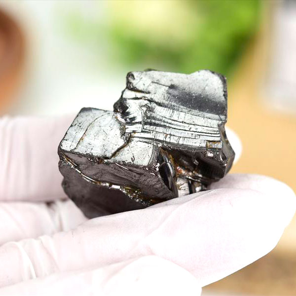 シュンガイト　エリートシュンガイト　ノーブルシュンガイト　フラーレン　浄化　電磁波　シュンガ石　原石　天然石