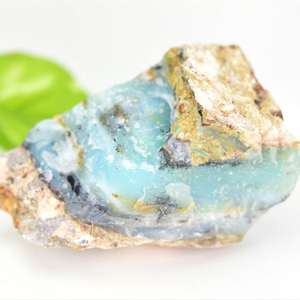 ブルーオパール　アンデスオパール　スカイブルーオパール　ペルー　アカリ鉱山　原石　ラフカット　天然石　opal