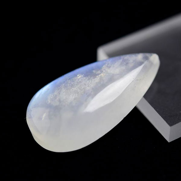 ブルームーンストーン　スリランカ産　ルース　タンブル　カボション　マクラメ　ワイヤー　天然石　アップストーンオンビル