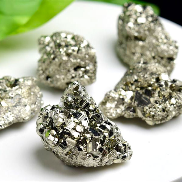 パイライト　黄鉄鉱　クラスター　原石　結晶　ペルー　ワンサラ　pyrite　Huanzala　天然石　パワーストーン