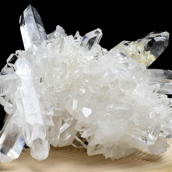 水晶クラスター　水晶原石　天然水晶　コリント　トマスゴンサガ　ゼッカデソウザ　浄化　天然石　パワーストーン