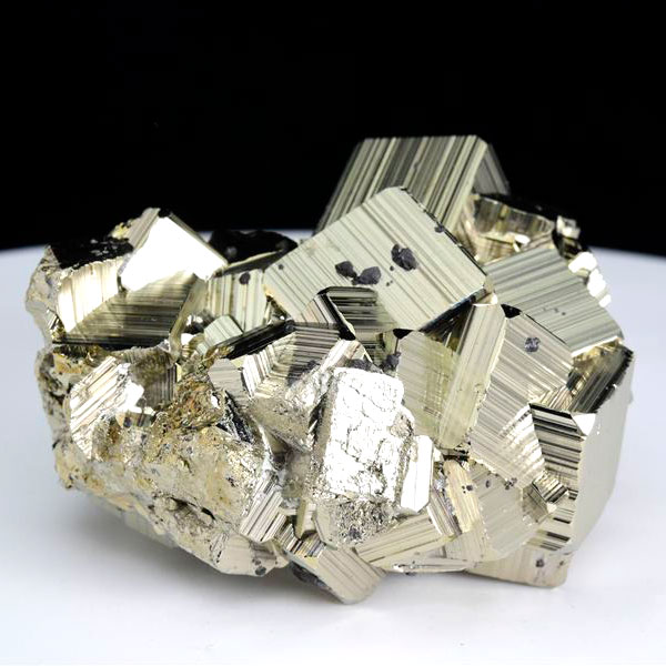 パイライト　原石　黄鉄鉱　結晶　鉱物　ペルー　ワンサラ　pyrite　Huanzala　天然石　パワーストーン
