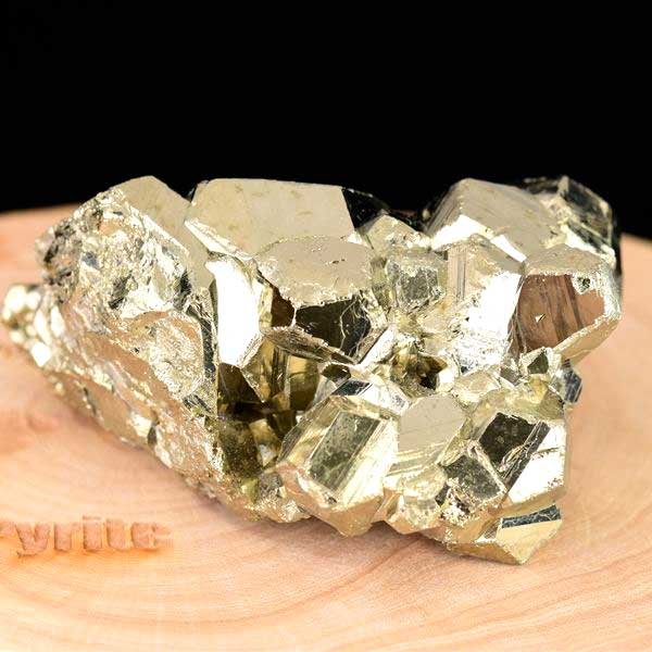 パイライト　原石　黄鉄鉱　結晶　鉱物　ペルー　ワンサラ　pyrite　Huanzala　天然石　パワーストーン