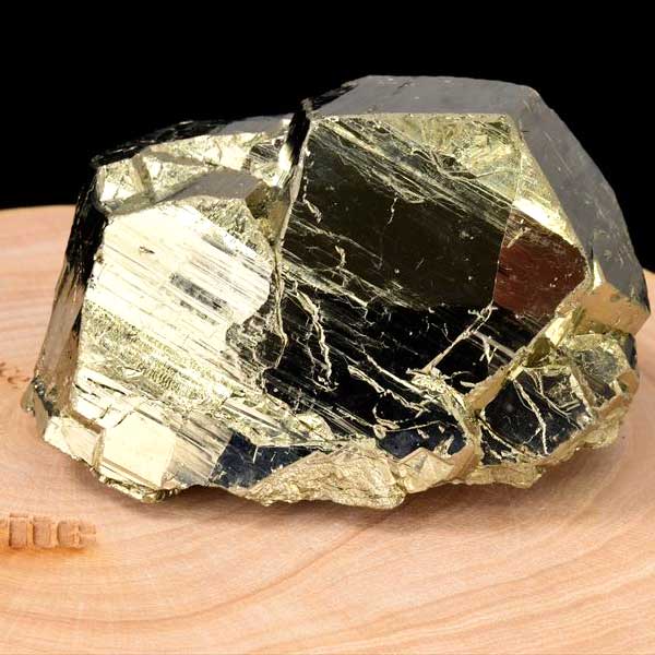 パイライト　原石　黄鉄鉱　結晶　鉱物　ペルー　ワンサラ　pyrite　Huanzala　天然石　パワーストーン