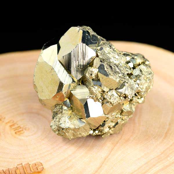 パイライト　原石　黄鉄鉱　結晶　鉱物　ペルー　ワンサラ　pyrite　Huanzala　天然石　パワーストーン