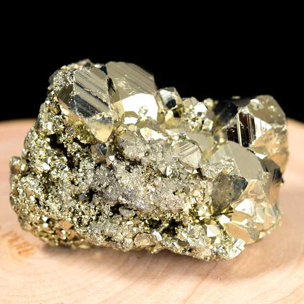 パイライト　原石　黄鉄鉱　結晶　鉱物　ペルー　ワンサラ　pyrite　Huanzala　天然石　パワーストーン