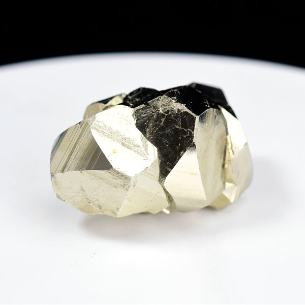 パイライト　原石　黄鉄鉱　結晶　鉱物　ペルー　ワンサラ　pyrite　Huanzala　天然石　パワーストーン