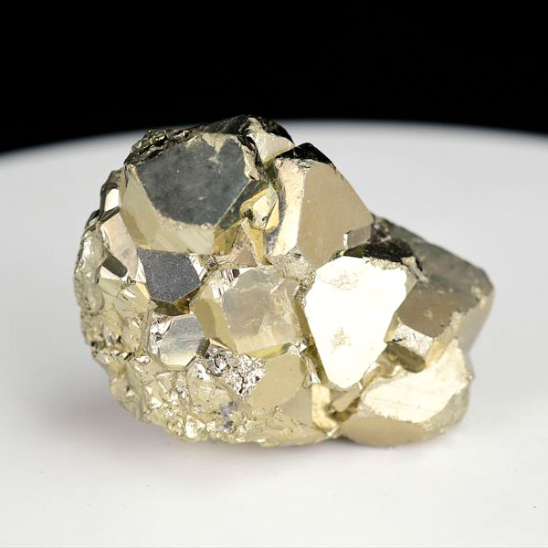 パイライト　原石　黄鉄鉱　結晶　鉱物　ペルー　ワンサラ　pyrite　Huanzala　天然石　パワーストーン