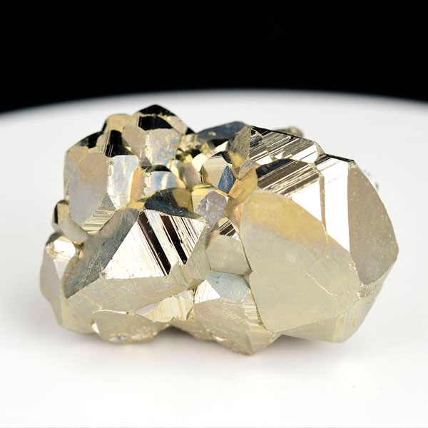 パイライト　原石　黄鉄鉱　結晶　鉱物　ペルー　ワンサラ　pyrite　Huanzala　天然石　パワーストーン