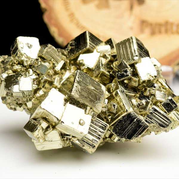 パイライト　原石　結晶　クラスター　黄鉄鉱　Pyrite　racracancha　ラクラカンチャ　天然石　パワーストーン
