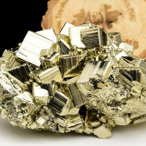 パイライト　原石　結晶　クラスター　黄鉄鉱　Pyrite　racracancha　ラクラカンチャ　天然石　パワーストーン