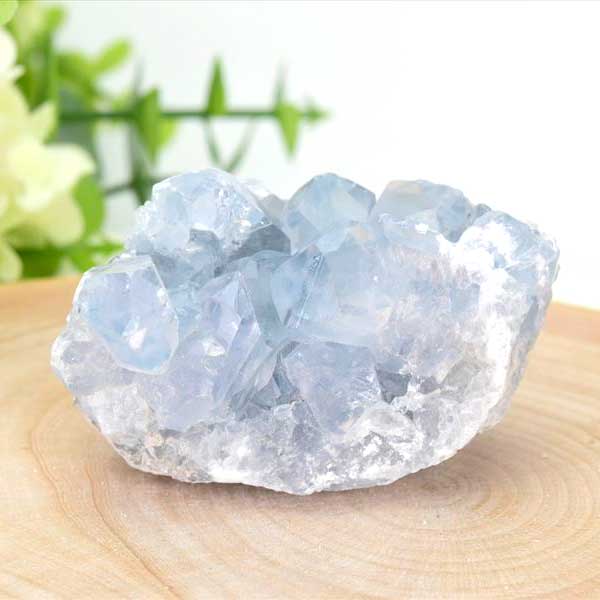 マダガスカル産　セレスタイト　天青石　原石　クラスター　ジオード　置物　浄化　天然石　パワーストーン