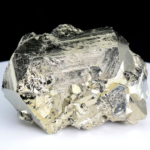 パイライト　黄鉄鉱　クラスター　原石　結晶　ペルー　ワンサラ　pyrite　cocos　Huanzala　天然石　パワーストーン