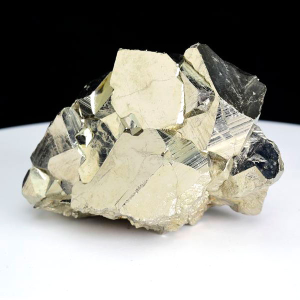 パイライト　黄鉄鉱　クラスター　原石　結晶　ペルー　ワンサラ　pyrite　cocos　Huanzala　天然石　パワーストーン