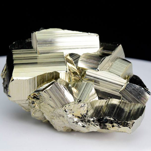 パイライト　原石　黄鉄鉱　結晶　鉱物　ペルー　ワンサラ　pyrite　Huanzala　天然石　パワーストーン