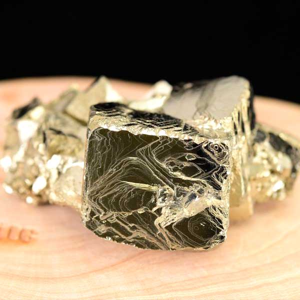 パイライト　原石　黄鉄鉱　結晶　鉱物　ペルー　ワンサラ　pyrite　Huanzala　天然石　パワーストーン