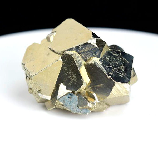 パイライト　原石　黄鉄鉱　結晶　鉱物　ペルー　ワンサラ　pyrite　Huanzala　天然石　パワーストーン