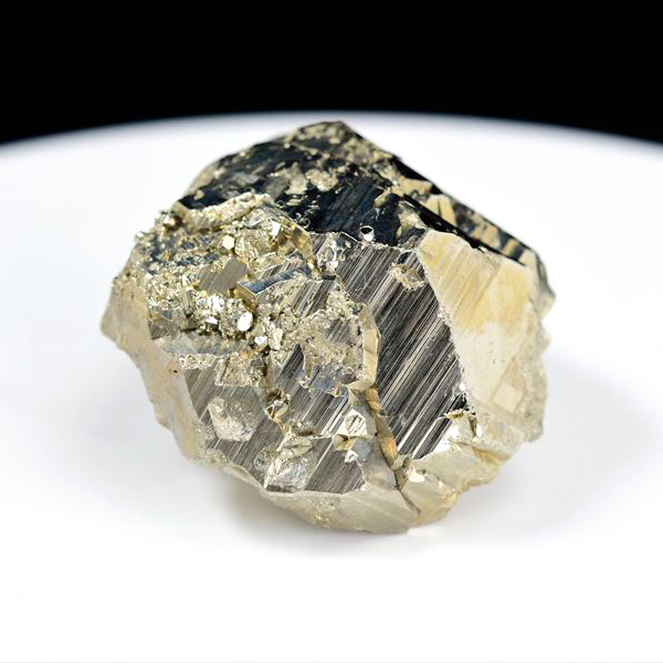 パイライト　原石　黄鉄鉱　結晶　鉱物　ペルー　ワンサラ　pyrite　Huanzala　天然石　パワーストーン