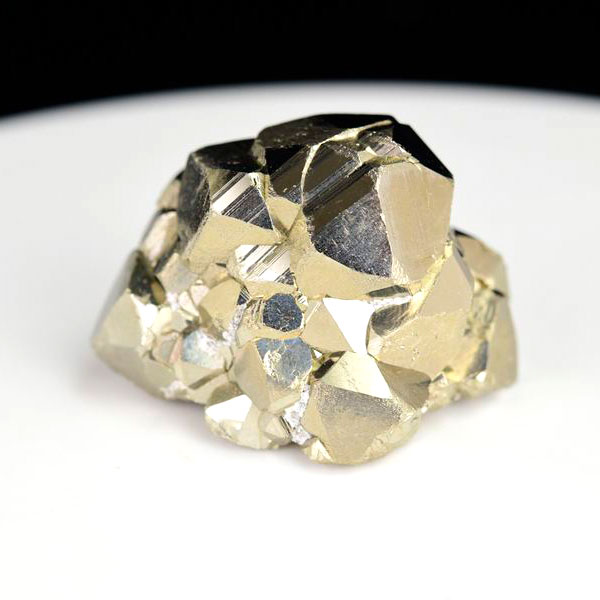 パイライト　原石　黄鉄鉱　結晶　鉱物　ペルー　ワンサラ　pyrite　Huanzala　天然石　パワーストーン