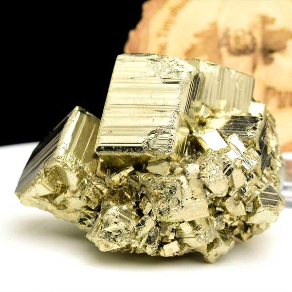 パイライト　原石　結晶　クラスター　黄鉄鉱　Pyrite　racracancha　ラクラカンチャ　天然石　パワーストーン