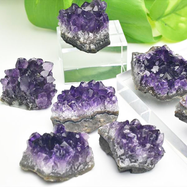 アメジスト　原石　クラスター　ウルグアイ産　浄化　紫水晶　amethyst　天然石　パワーストーン