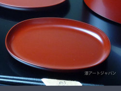 輪島漆塗り　小判皿（本朱）１枚