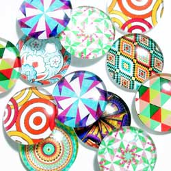 １８ｍｍ　グラスカボション　幾何学模様