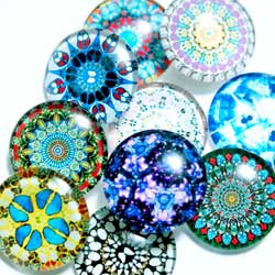 １８ｍｍ　グラスカボション　万華鏡