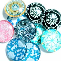 １８ｍｍ　グラスカボション　植物模様