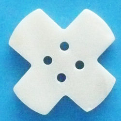 シェルビーズ　クロスボタン