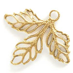 フィリグリー　３枚透かしリーフ　左　真鍮