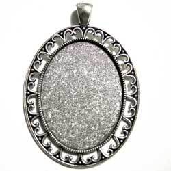 ４０×３０　オーバルカボ枠　バチカン付　装飾　銀古美