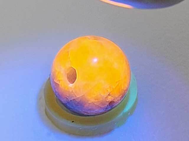HA065RH2 アウイナイト ビーズ珠 2．4ct 7．4mm