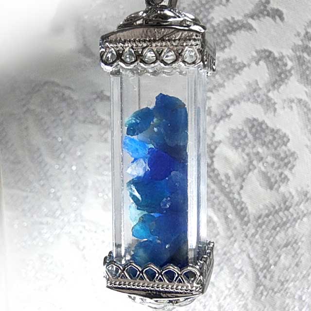 アウイナイト原石入（６．０６０ｃｔ）　ランタンペンダントLPHA009