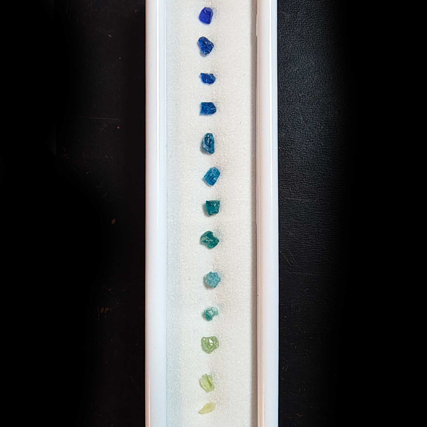 アウイナイト原石　長ケース　1.160ct