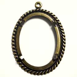 MF443FM　４０×３０　オーバルカボ枠　縄目　１カン付　金古美