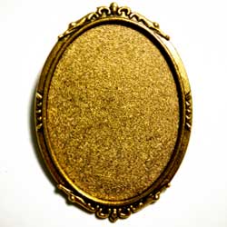 ４０×３０　オーバルＳＴ　ブローチ枠　金古美